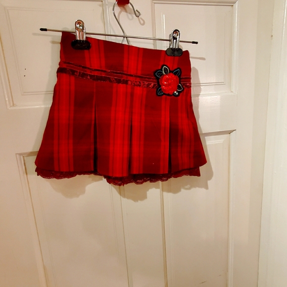 Skirt - Picture 2 of 2